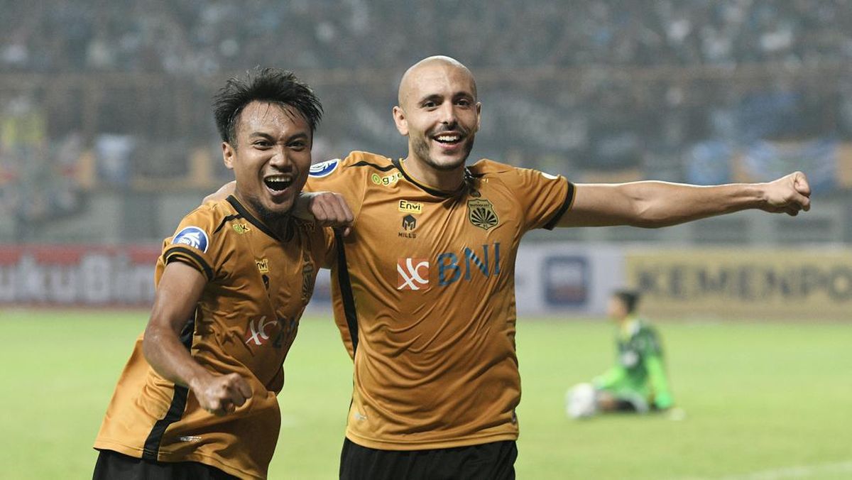 Linimasa Arema FC vs Dewa United - Menyaksikan Laga Sengit dan Strategi Pertandingan