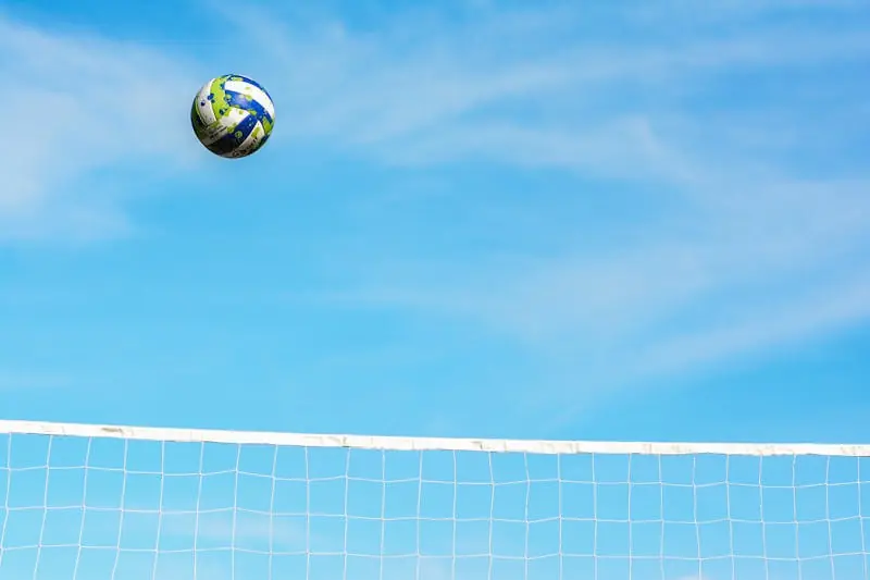 Strategi Ampuh dalam Bola Voli Servis - Meningkatkan Keterampilan Permainan Anda